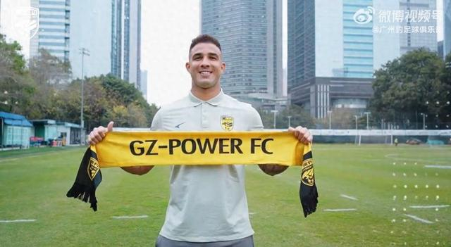 中甲俱乐部直接撤销队长职务，暴力与辱骂成广东广州豹新名片