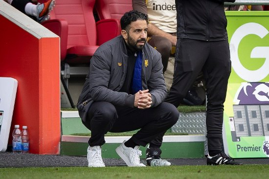 曼联换帅危机：阿莫林难撑旧船，埃里克和拉尔夫是唯一出路？