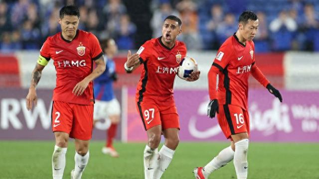 亚冠惨败不停歇，海港到底还有救吗？穆斯卡特敢不敢换打法阻止六连败？