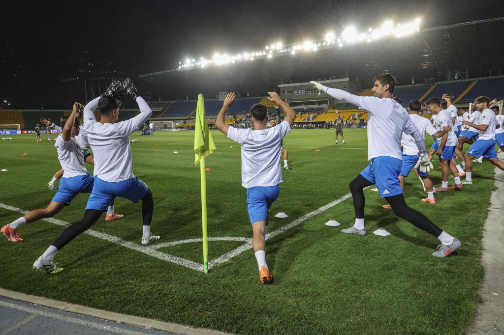 欧冠首秀被演唱会蹂躏草坪？哈萨克斯坦凯拉特队为皇马绷紧神经