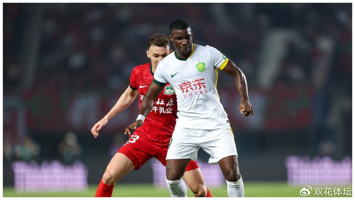 北京国安惨败河南引爆球迷怒火，退票潮或将重创球队未来