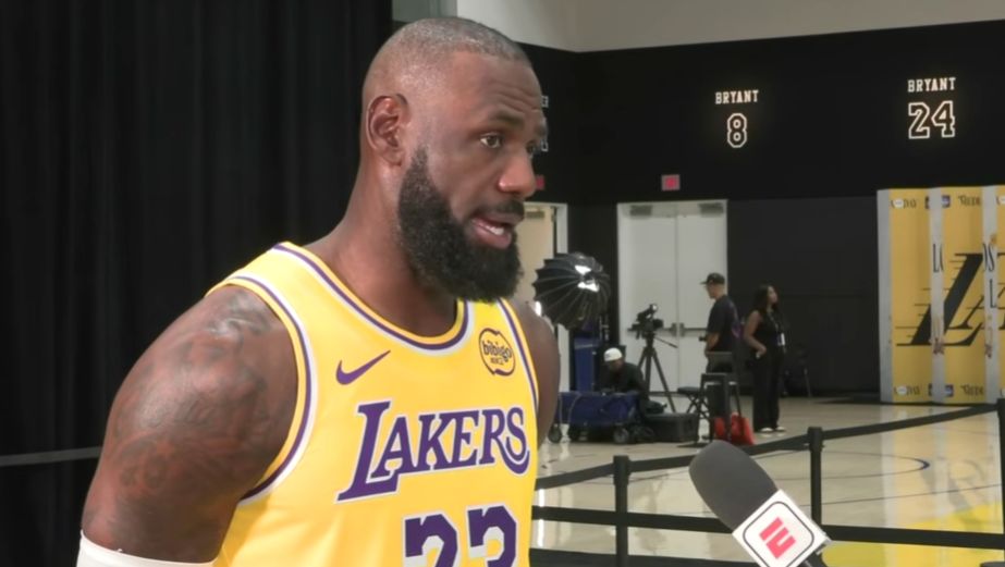 詹姆斯第23赛季：老将的坚持与挑战，退役不远但绝不言弃