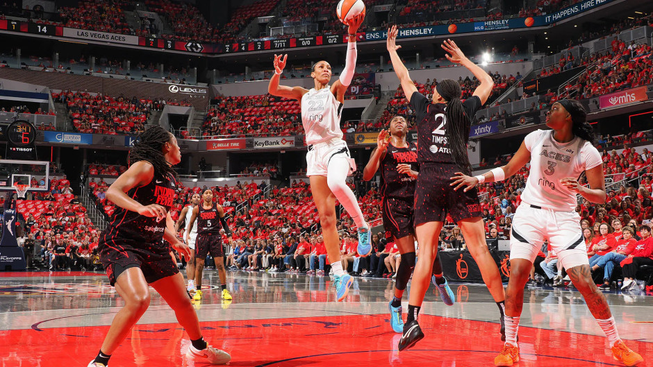 WNBA半决赛狂热逆袭王牌，抢五大战一触即发