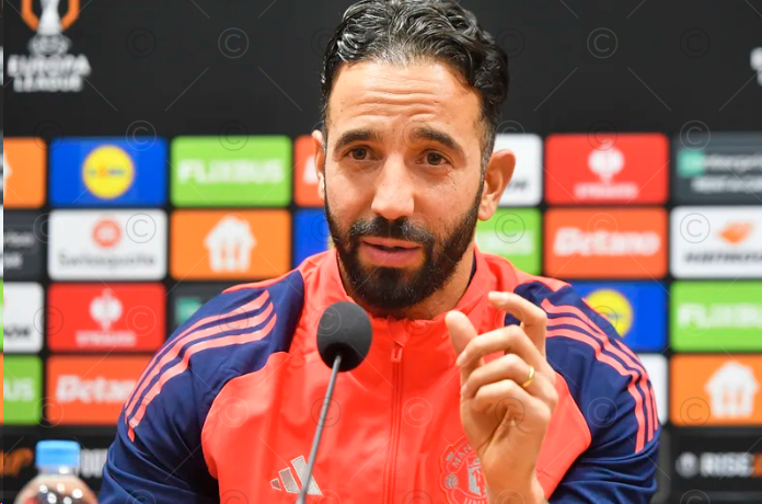 卡拉格狠批曼联主帅阿莫林，一场灾难应尽早解雇