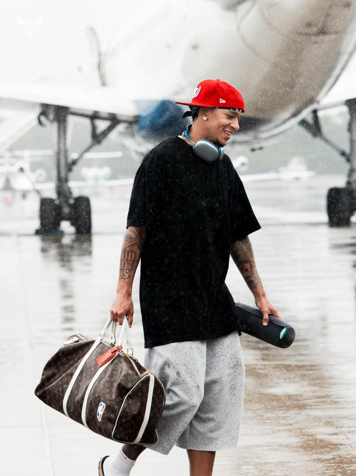 黄蜂队媒体日后的“淋雨无惧”，精神还是作秀？