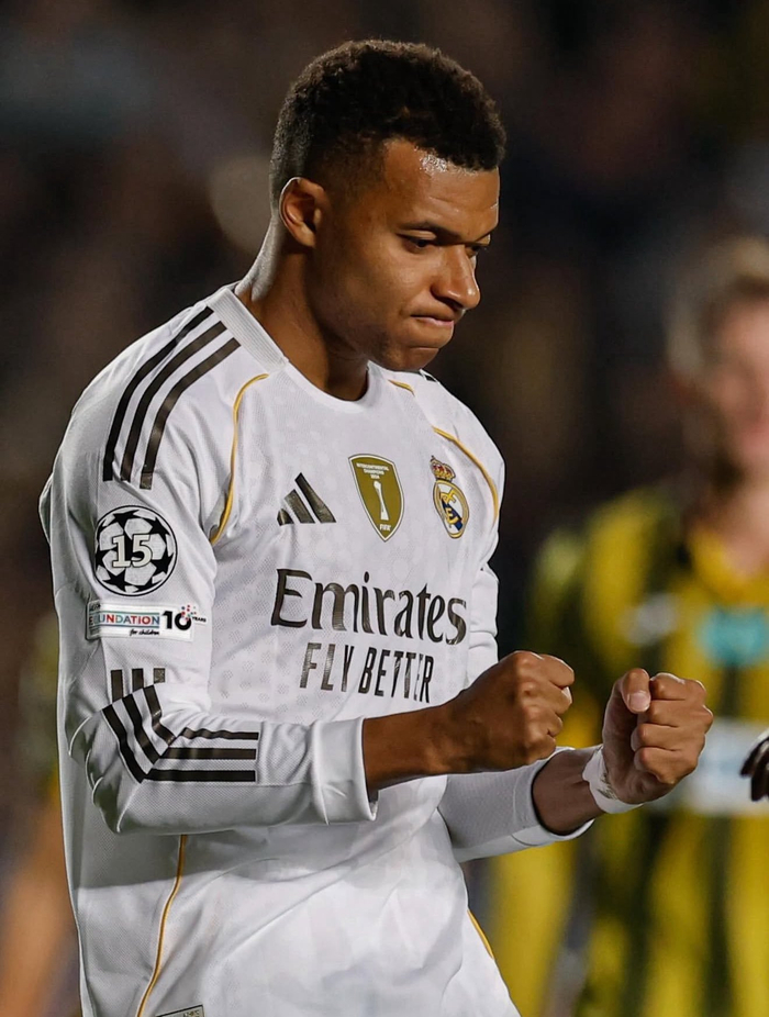 皇马半场小胜阿拉木图凯拉特，胜利虽真但看点有限