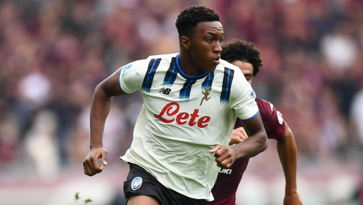 意大利籍疑云笼罩阿哈诺尔，亚特兰大年轻后卫的国籍噩梦