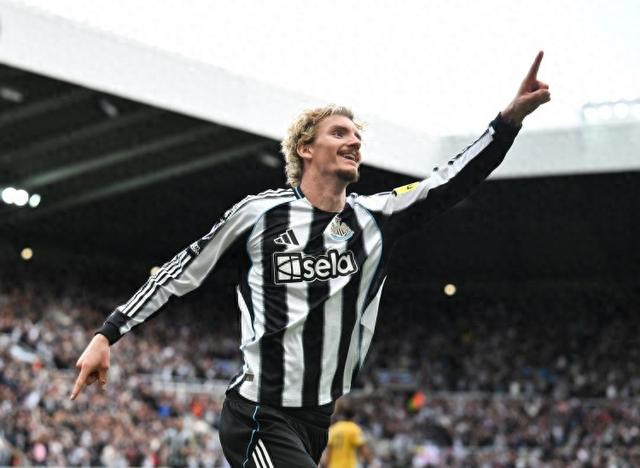 纽卡新星沃尔特马德欧冠首秀建功，造历史了！