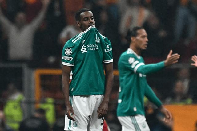 利物浦客场两连败暴露软肋，斯洛特时代的真相有点尴尬