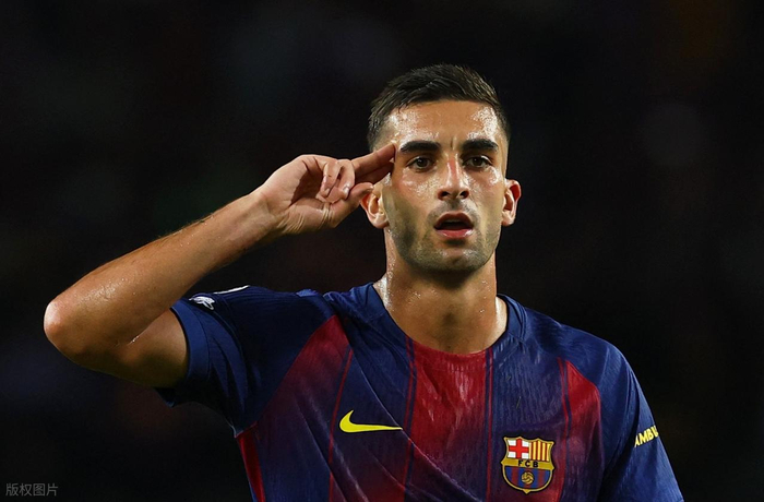 欧冠焦点战：巴萨主场被巴黎逆转，排名跌至第16