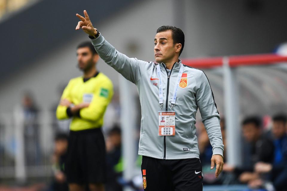 卡纳瓦罗没戏了，乌兹别克足协火速捧走，国足选帅闹剧继续上演