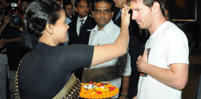 梅西12月印度巡回，欧冠梦与世界杯荣耀的现实碰撞