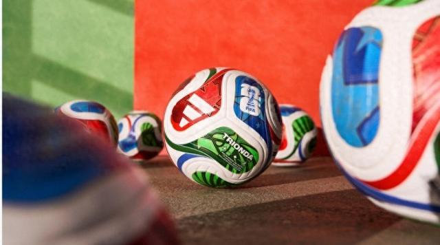 国际足联发布2026世界杯智能比赛用球，裁判利器还是噱头？