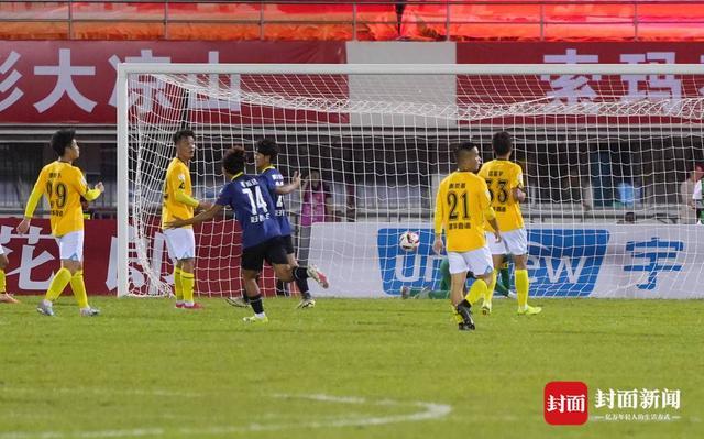 凉山好医生队狂虐眉山射天狼队，四川省城市足球联赛川西赛区爆冷6:0！