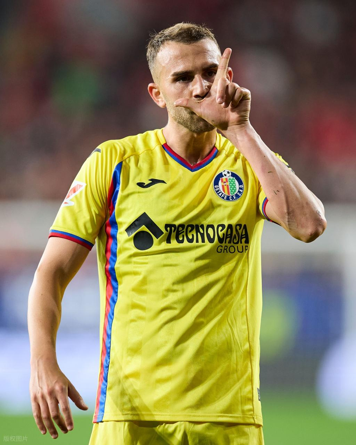 奥萨苏纳逆转绝杀赫塔菲，西甲联赛战况火爆异常