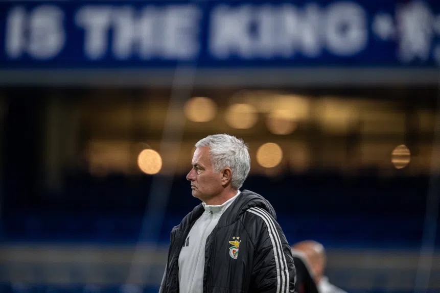 疫情突袭本菲卡，穆里尼奥带队挑战波尔图堪称硬核操作