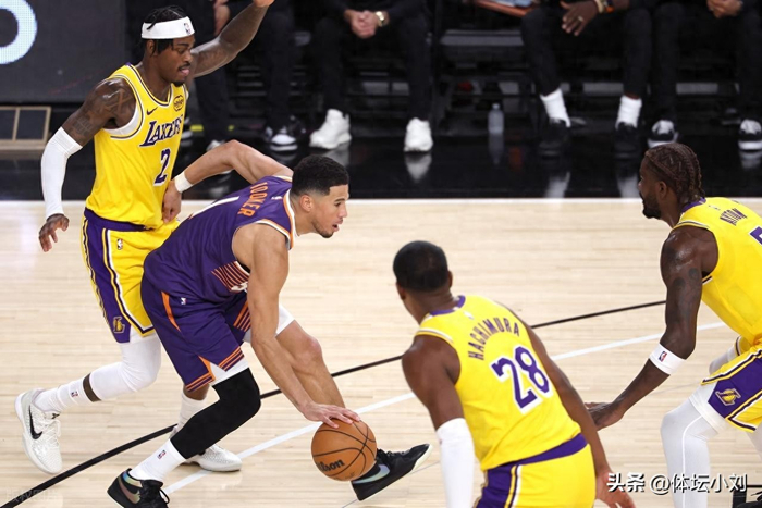 湖人季前赛迎挑战，里夫斯独挑大梁太阳稳住领先