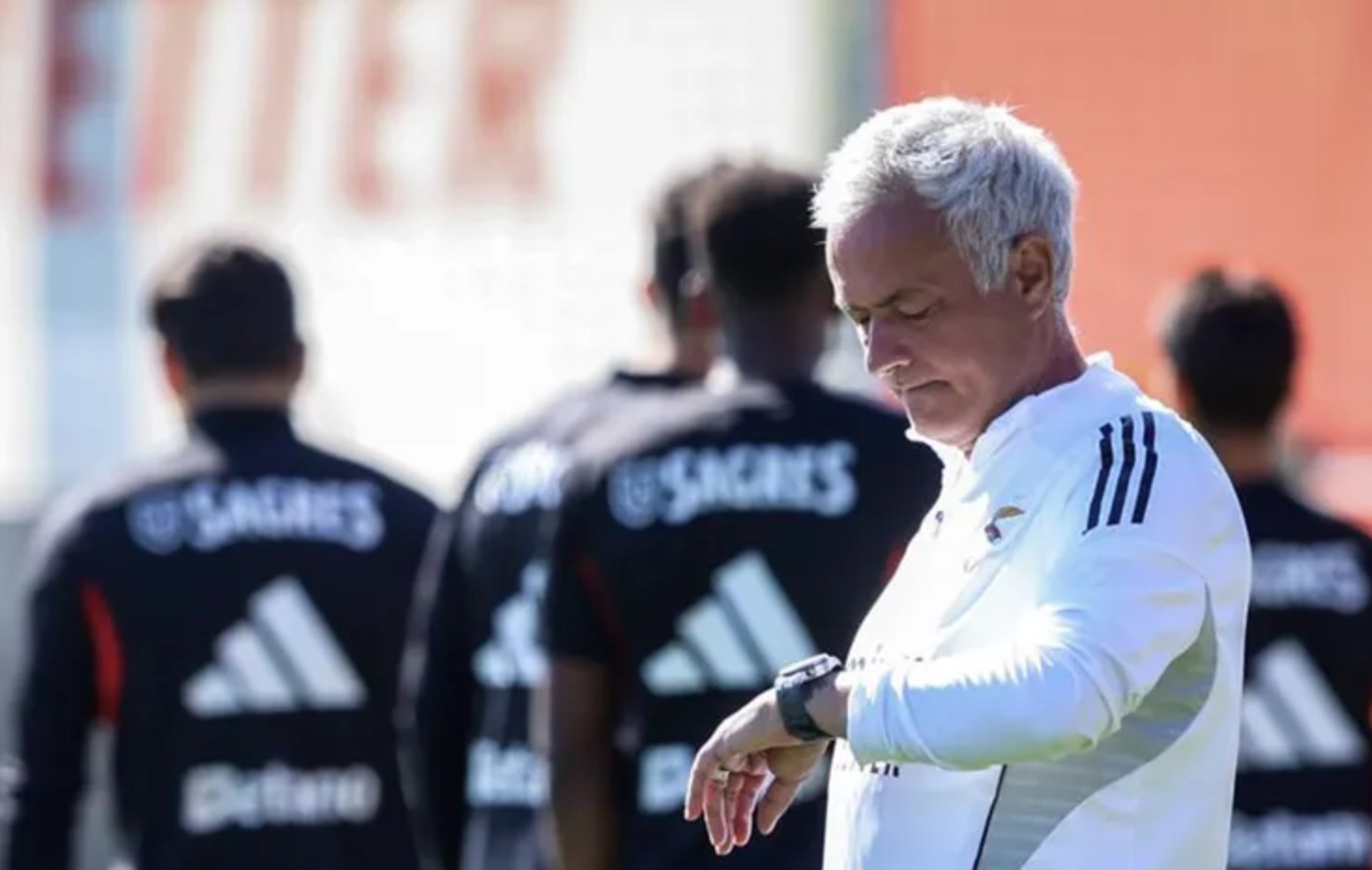 疫情风暴下的葡超赛场：本菲卡是否该推迟与波尔图的生死战？