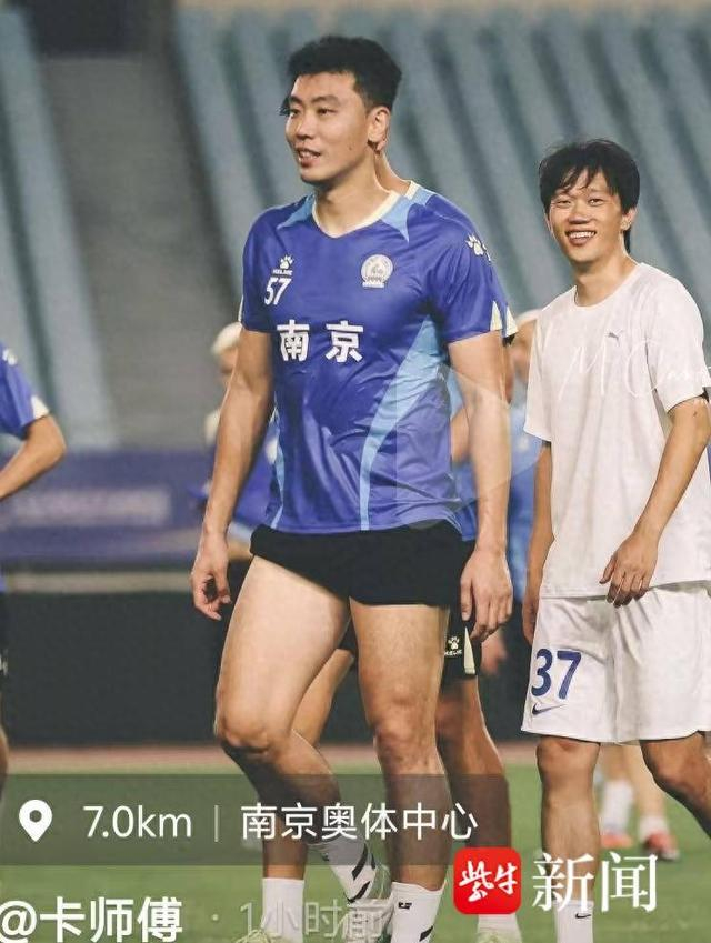 央视直播加持，苏超四分之一决赛南京战连云港引爆关注