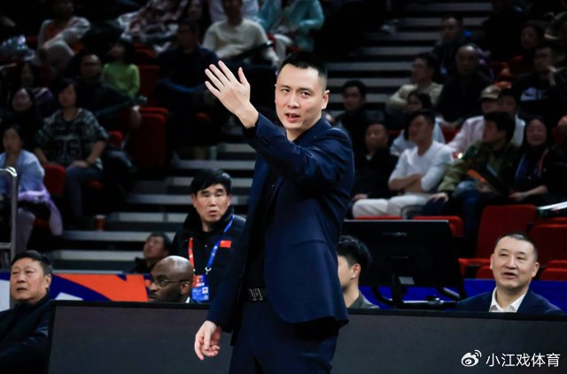 上海男篮热身惨败浙江，卢伟执教压力山大！