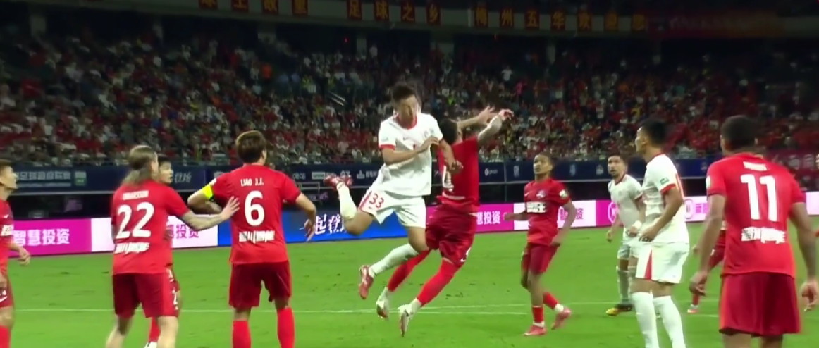 中超保级大战：梅州客家险胜青岛海牛，谁输谁降级悬念重重