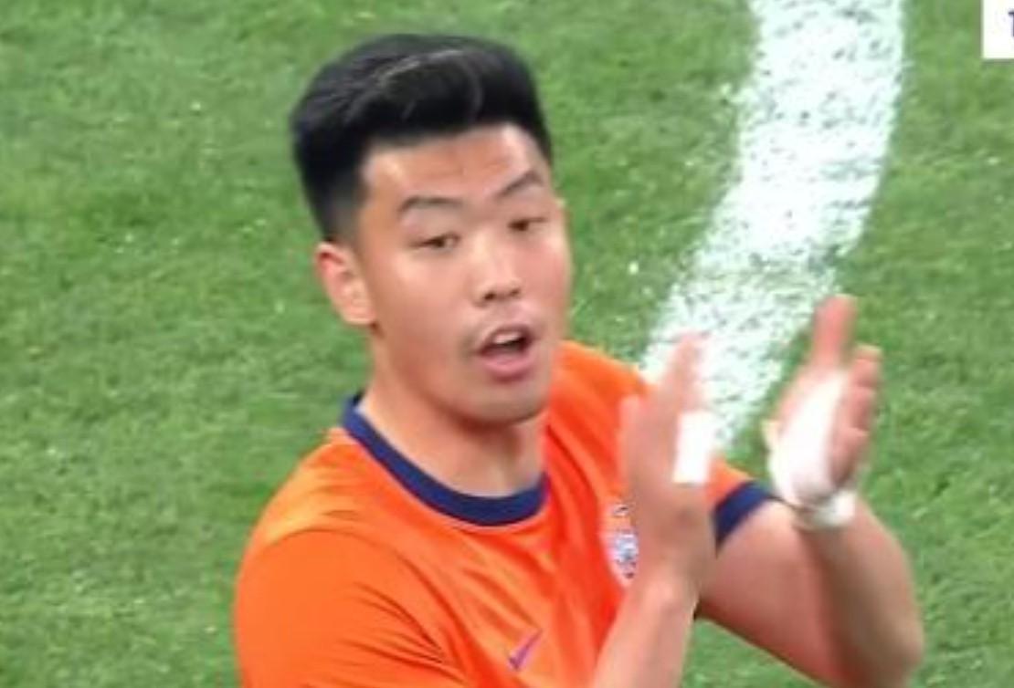 冯伯元补时送点难逃“背锅”，南京队惊险晋级苏超四强