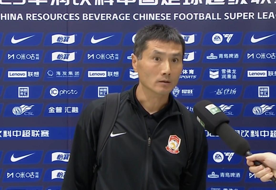 青岛西海岸主帅邵佳一：这场胜利是中超的真实写照，阿齐兹是球队无冕之王