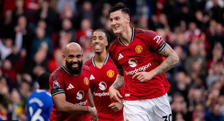 英超第七轮：曼联2-0轻取桑德兰，谢什科点燃胜利曙光