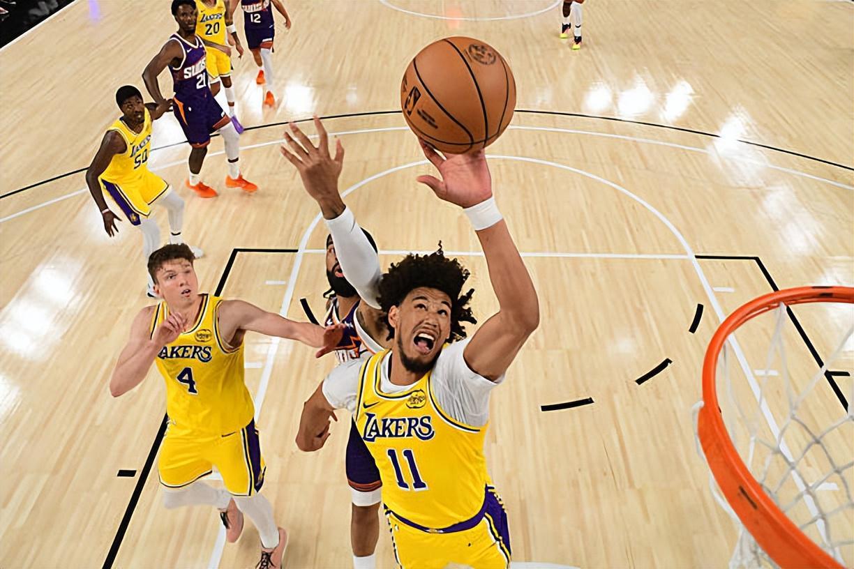 NBA季前赛湖人遭惨败，贾克森-海斯能否逆袭成焦点?