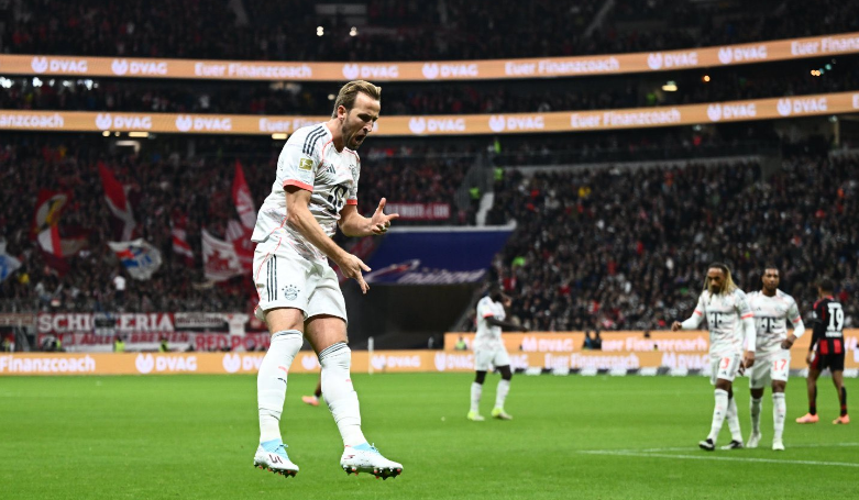 凯恩闪耀德甲,拜仁3-0轻取法兰克福