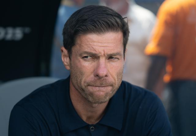 阿隆索犀利点评皇马3-1黄潜：维尼修斯炸裂防线，姆巴佩伤情成隐忧