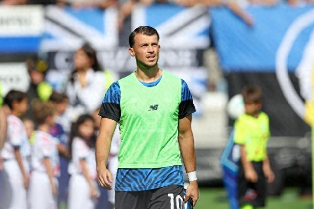 萨马尔季奇亮眼表现，让亚特兰大1-1战平科莫，意甲厮杀依旧激烈