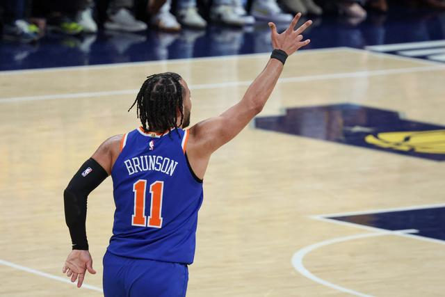 布伦森适应新体系，尼克斯季前赛小胜76人引发关注