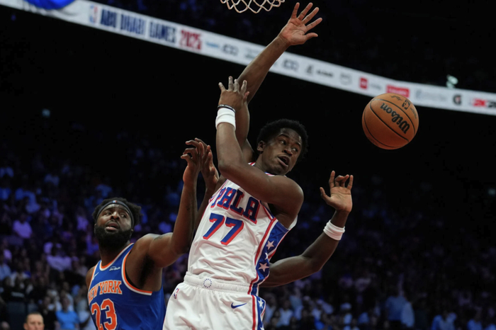 76人季前赛遭尼克斯双杀，埃奇库姆成唯一亮点却难掩球队颓势