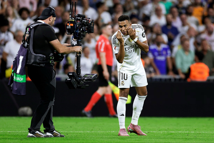 皇马3比1斩获比利亚雷亚尔，延续霸主气场！