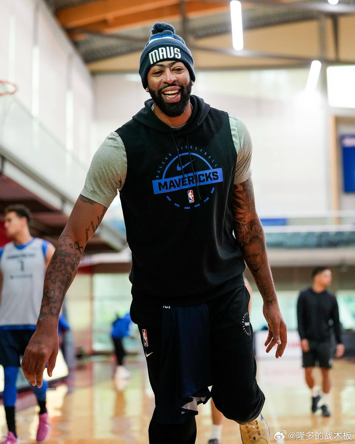 浓眉的第14赛季开启：期待与质疑并存