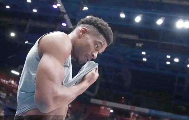 字母哥抗疫归来,雄鹿新赛季能否扭转乾坤?