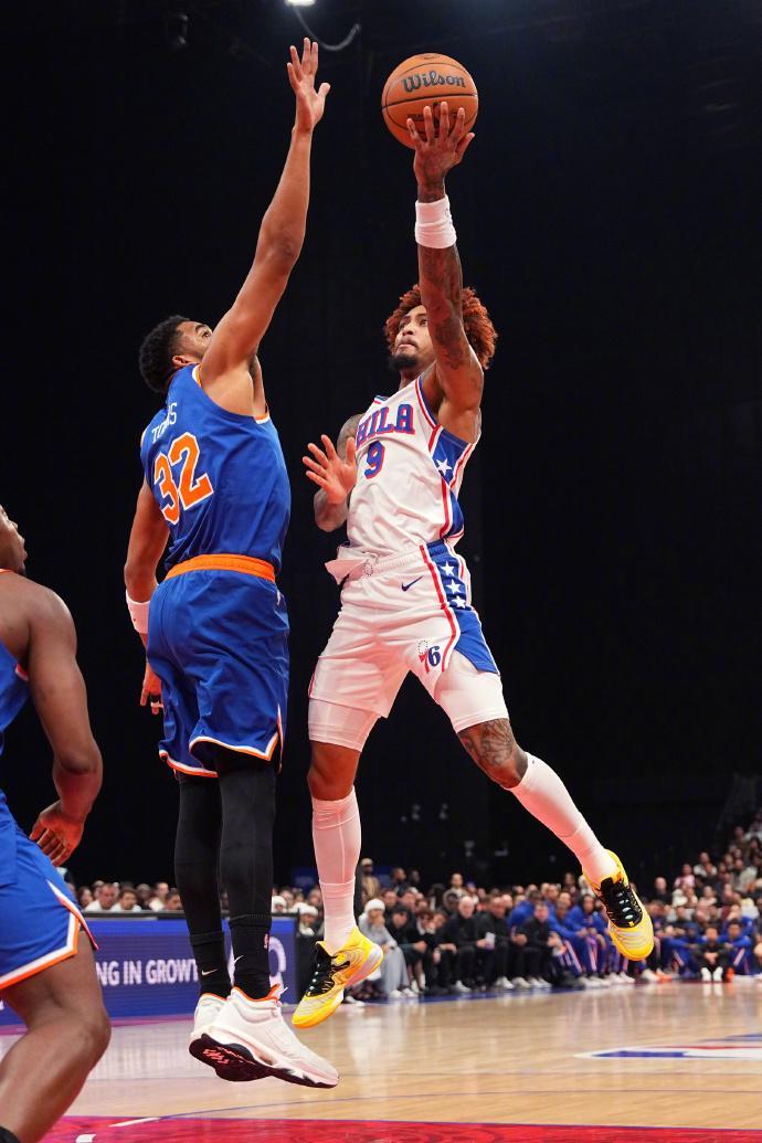 阿布扎比季前赛再现尴尬 76人无恩比德乔治两连败