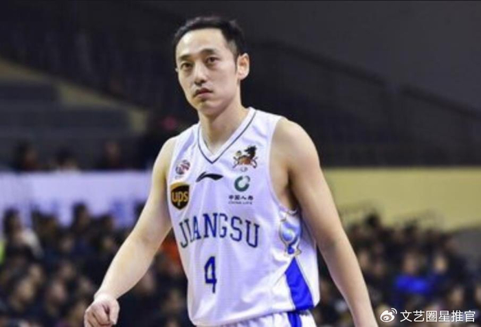 史鸿飞重回广东宏远：身高不足灵气护体，退役转型教练路漫漫