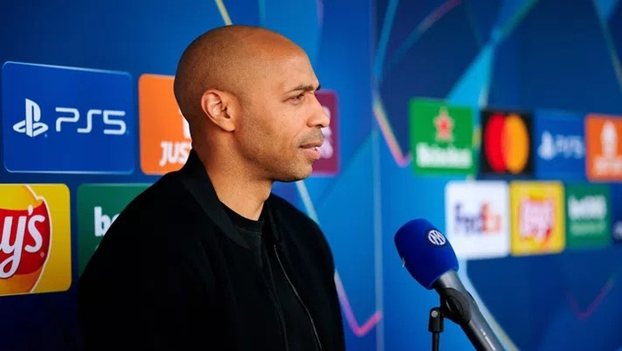 亨利直言德布劳内思维异于常人，堪比大劳德鲁普