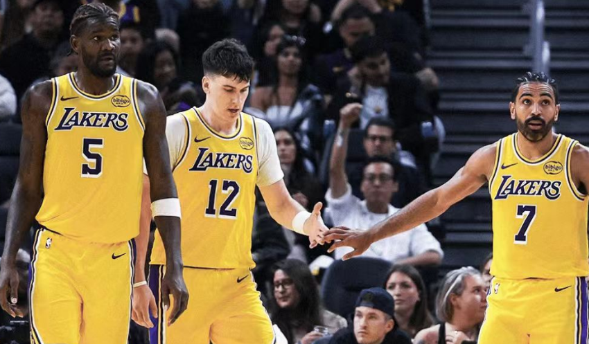 湖人季前赛二连败，勇士库里状态火热大胜残阵湖人