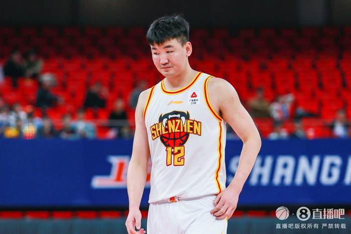 深圳男篮冠名费揭秘：750万真金白银，球队名字咋“变来变去”？