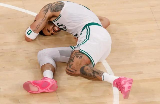 卡塞尔谈塔图姆伤情：恢复神速，凯尔特人未来悬念重重