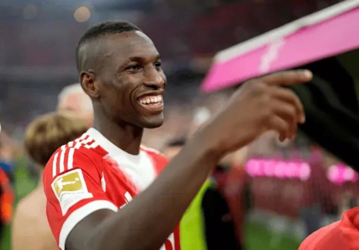 切尔西放走杰克逊，真的是个大坑吗？斯科尔斯和默森的犀利点评来了