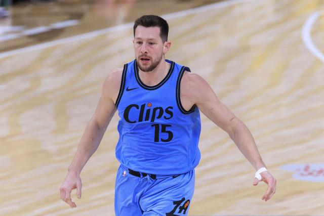 尤班克斯谈国王训练营：最累训练营也要燃爆