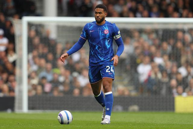 里斯-詹姆斯轻伤缺席英格兰队两场比赛,切尔西球迷先别慌