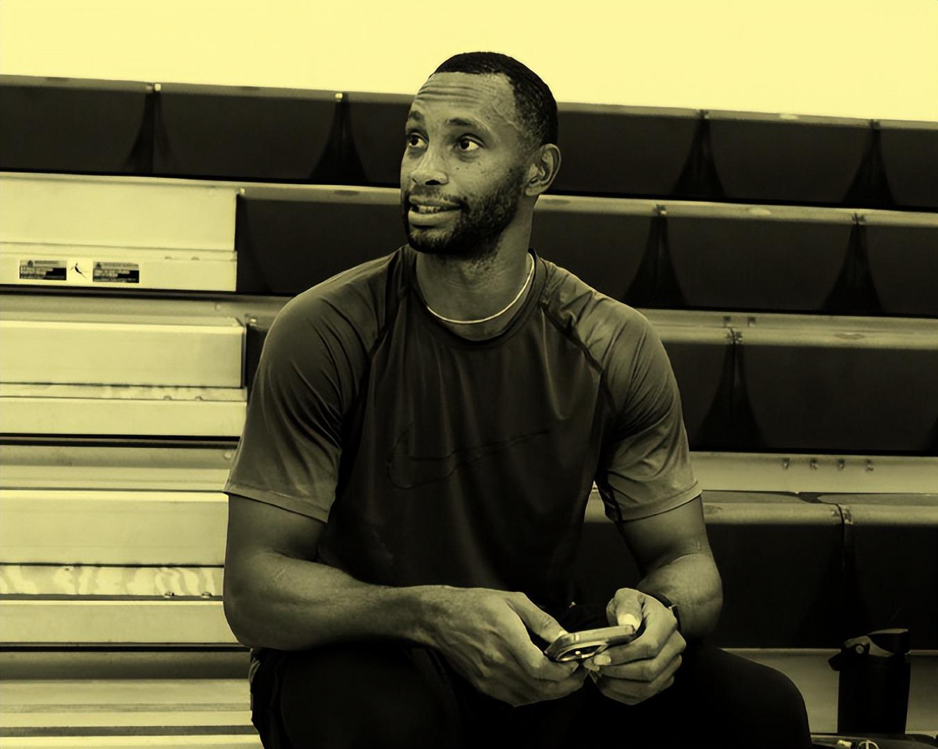 弗格新赛季CBA继续征战，辽篮留人难题怎么看？