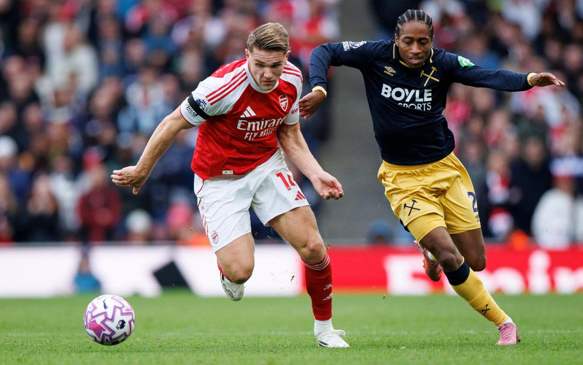 哲凯赖什：阿森纳新锐锋霸的高光与现实