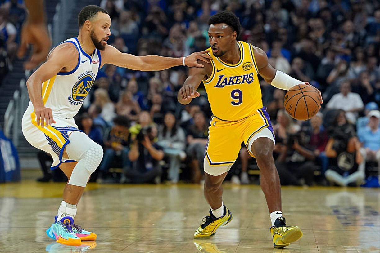 布朗尼季前赛表现拉胯，湖人再负勇士引发球迷担忧