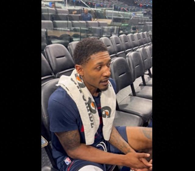 比尔直言加盟快船是为赢球，训练营体验感颇佳